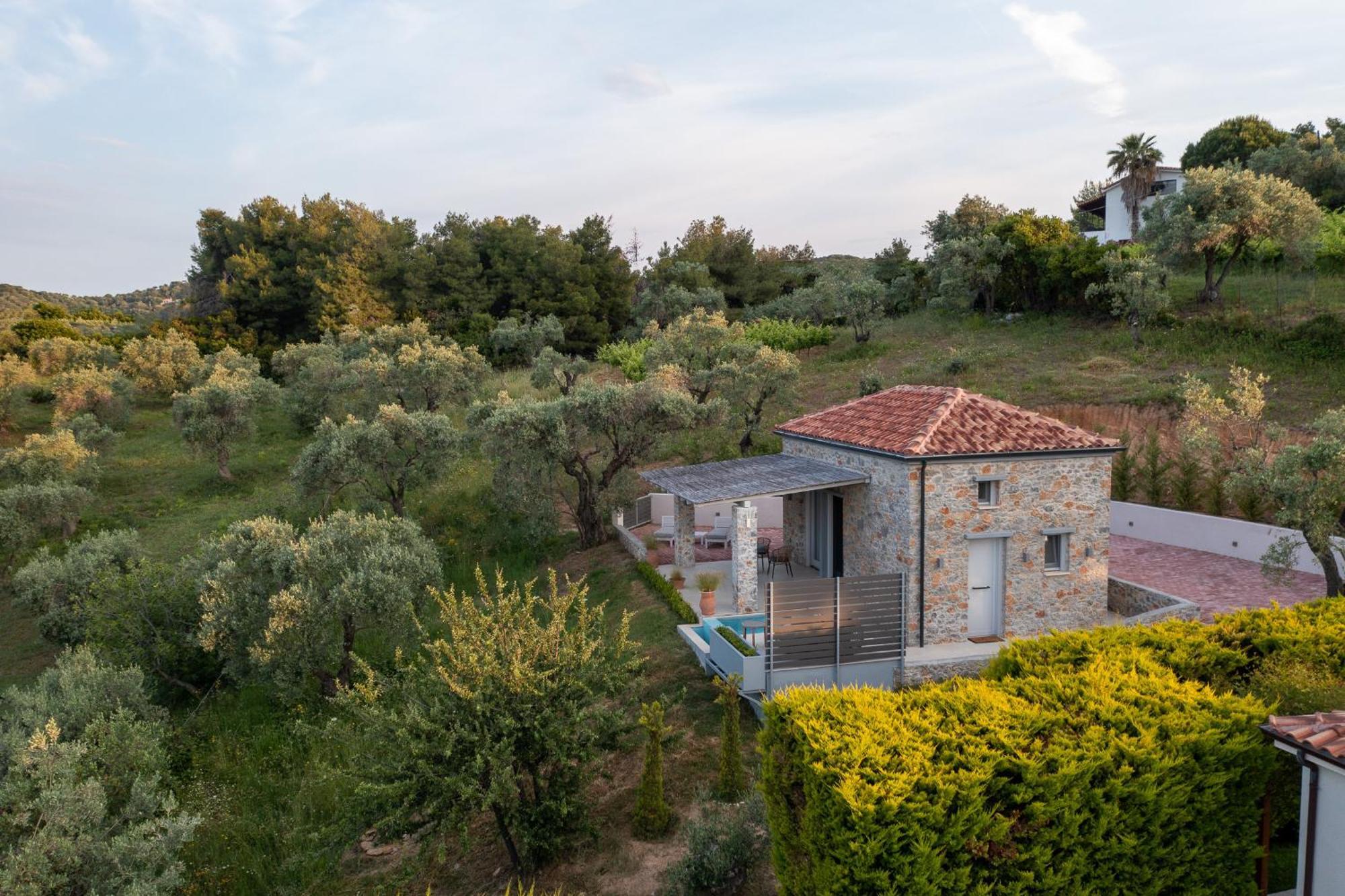 Stone Build Suite With Private Pool Κολιός Εξωτερικό φωτογραφία